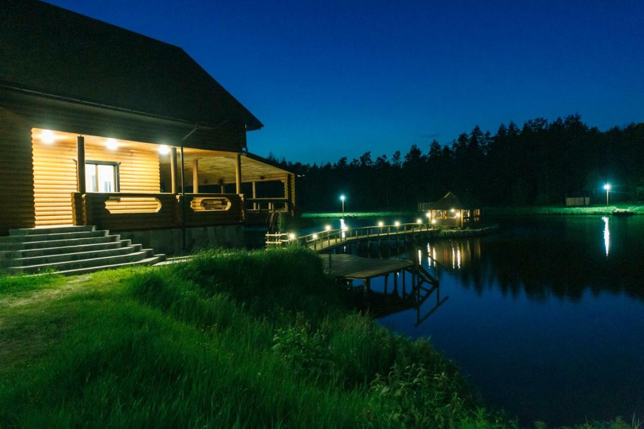 Guesthouse On The Lake With Bathhouse 70 Km From Kiev Makariv Extérieur photo