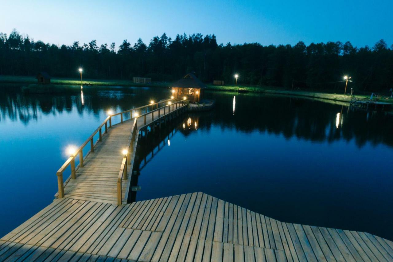 Guesthouse On The Lake With Bathhouse 70 Km From Kiev Makariv Extérieur photo