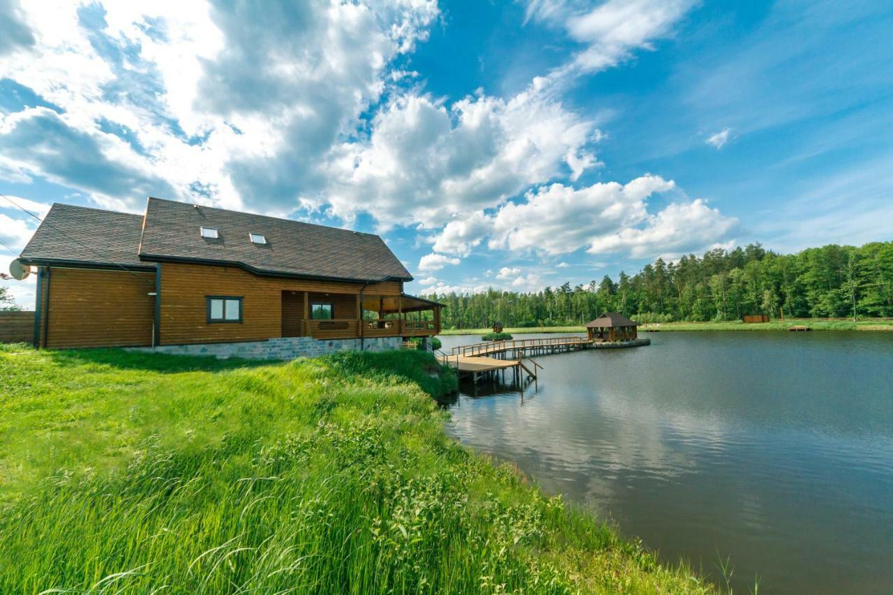 Guesthouse On The Lake With Bathhouse 70 Km From Kiev Makariv Extérieur photo